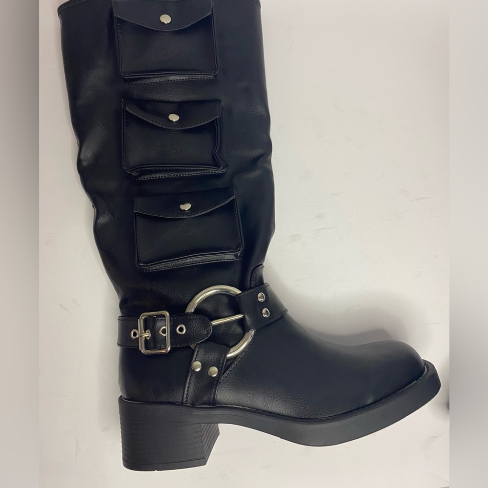 Black leather boots great condition.